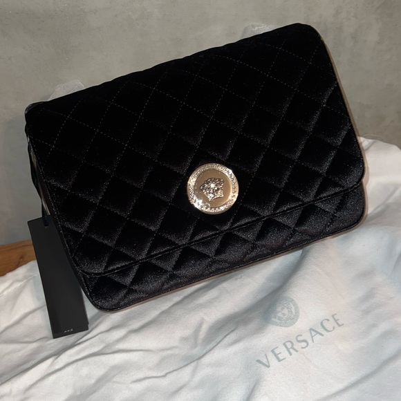 •New Versace bag - Picture 3 of 8